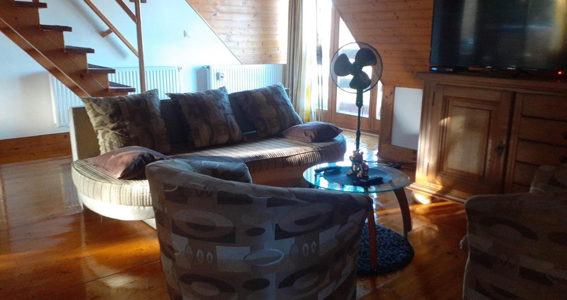 Komfort Apartman Eger Kültér fotó