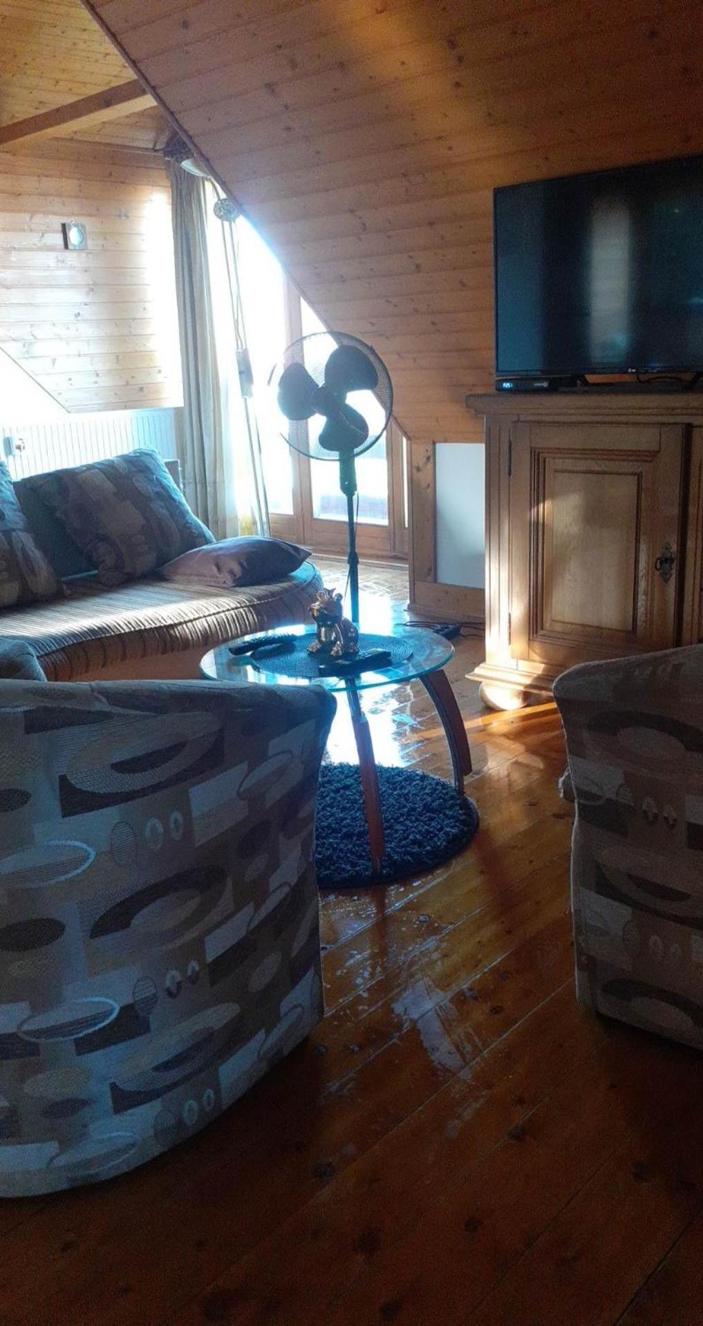 Komfort Apartman Eger Kültér fotó