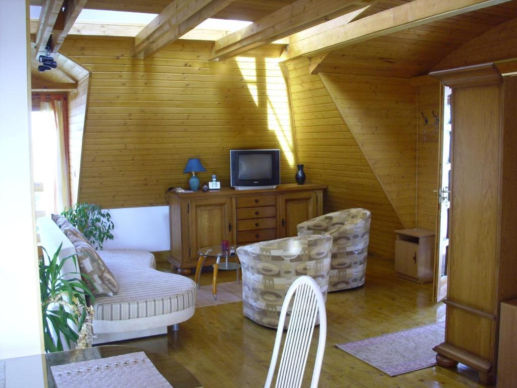 Komfort Apartman Eger Szoba fotó