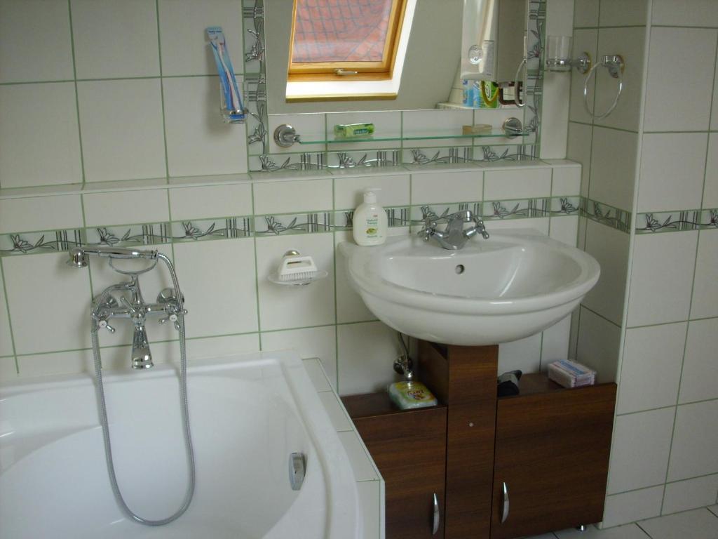 Komfort Apartman Eger Szoba fotó