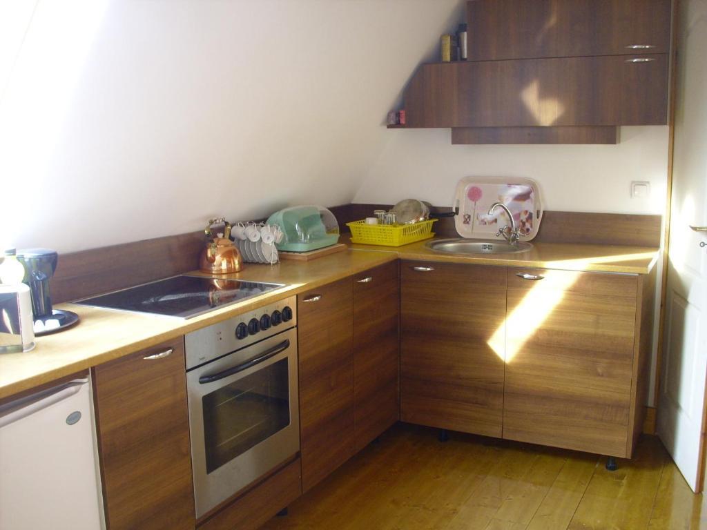 Komfort Apartman Eger Szoba fotó