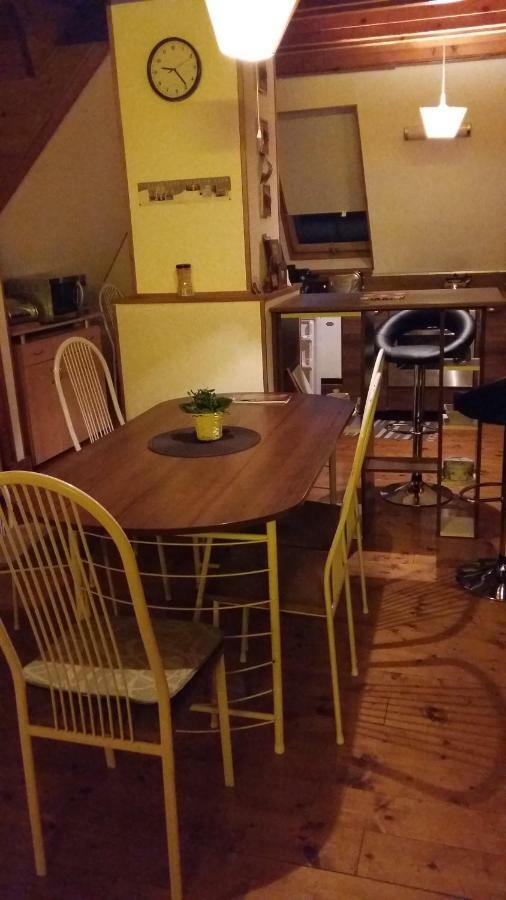 Komfort Apartman Eger Kültér fotó