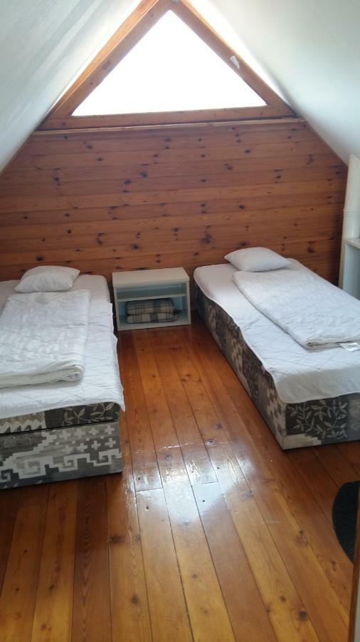 Komfort Apartman Eger Kültér fotó